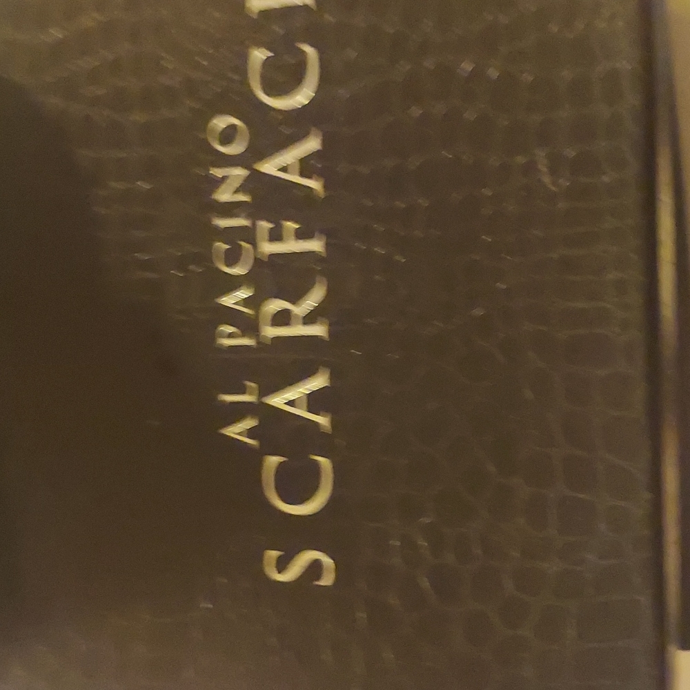 Scarface Collectors Edition DVD Set in excellent condition.
